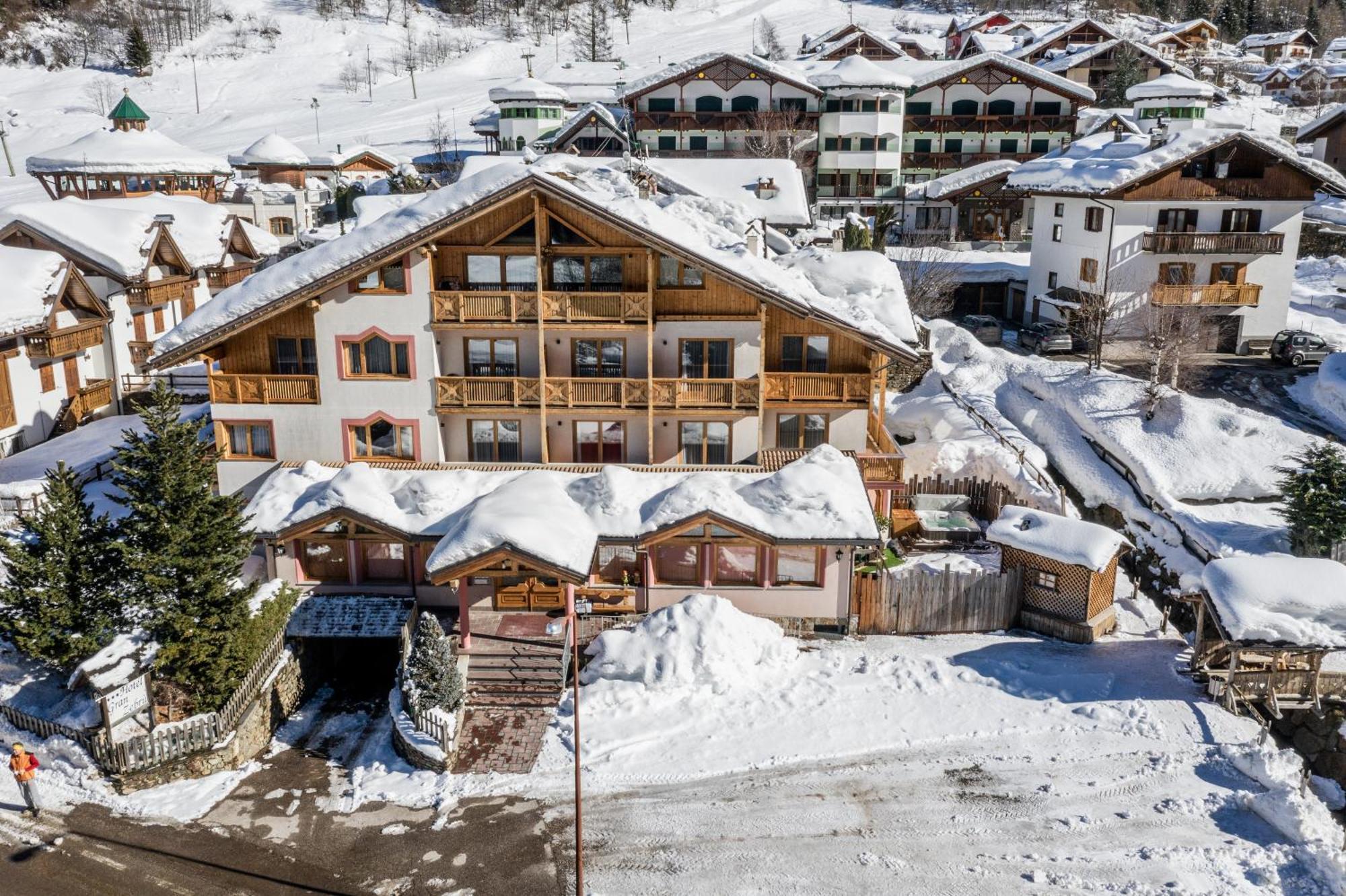 Active Hotel Gran Zebru' Коґоло Екстер'єр фото